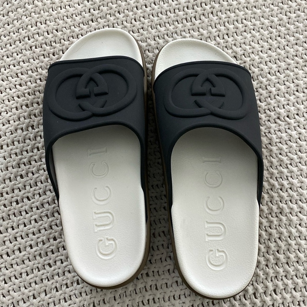 GUCCI Interlocking G Logo Rubber Slides EU 40